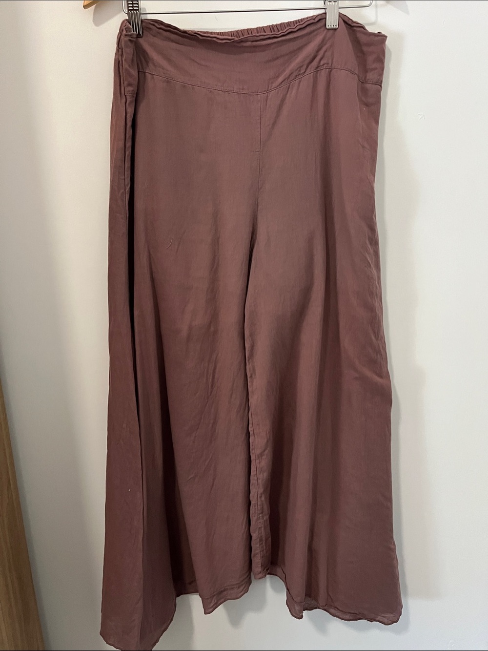 Cotton Flower Wide-Leg Pants in Desert Rose